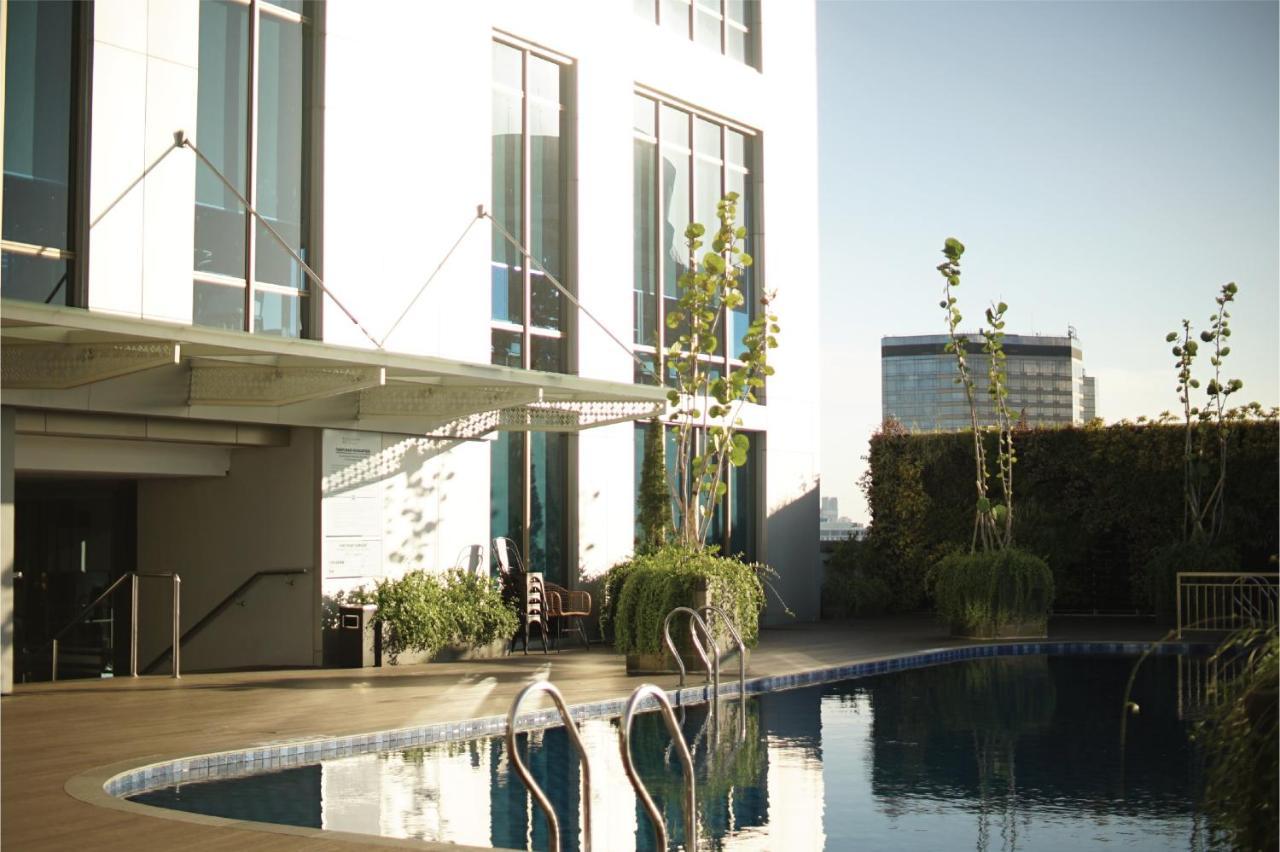 Platinum Hotel Tunjungan Сурабая Екстериор снимка