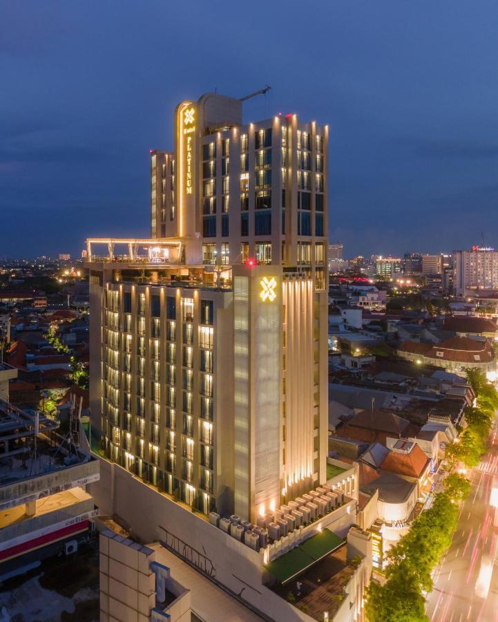 Platinum Hotel Tunjungan Сурабая Екстериор снимка