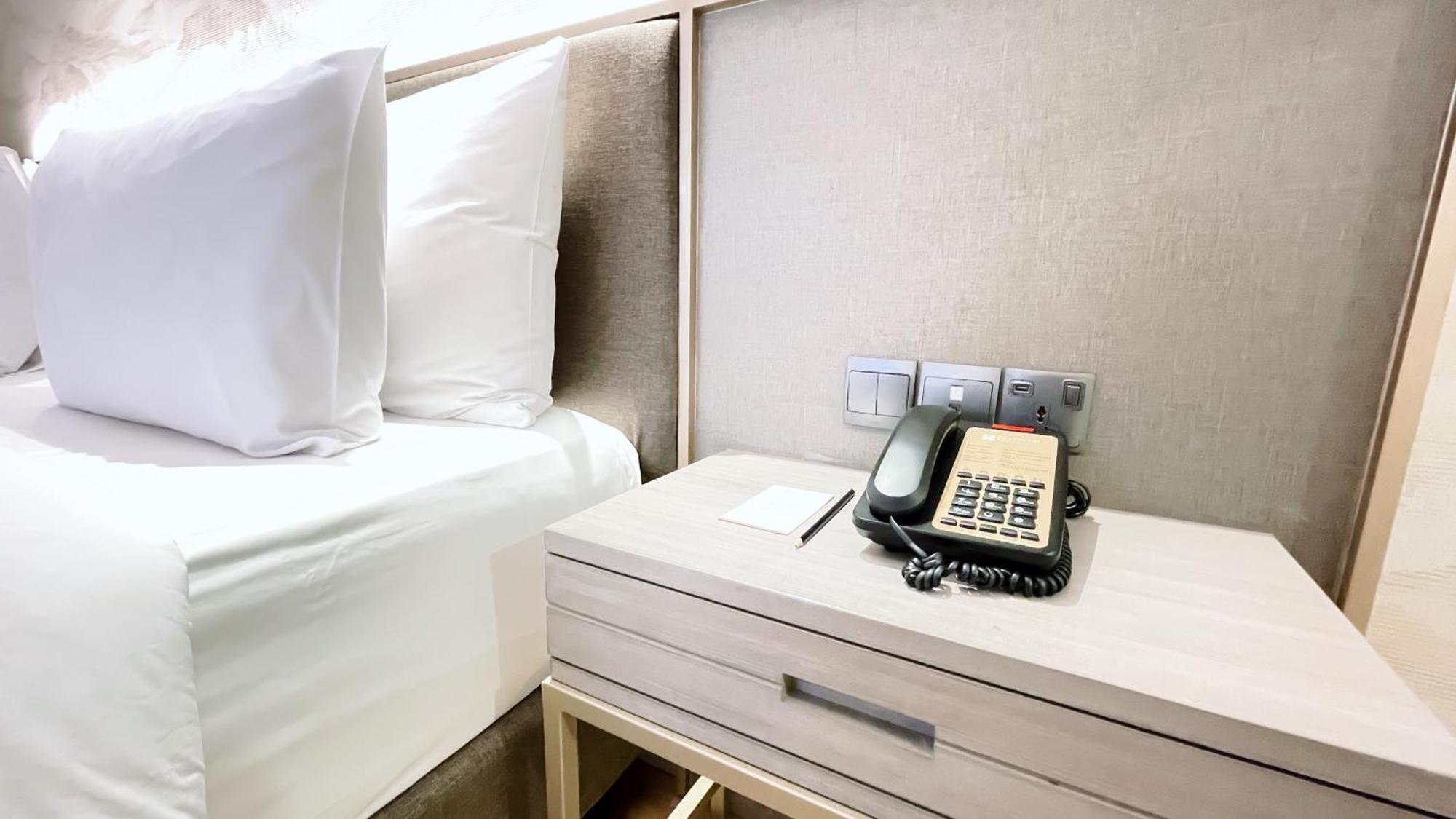 Platinum Hotel Tunjungan Сурабая Екстериор снимка